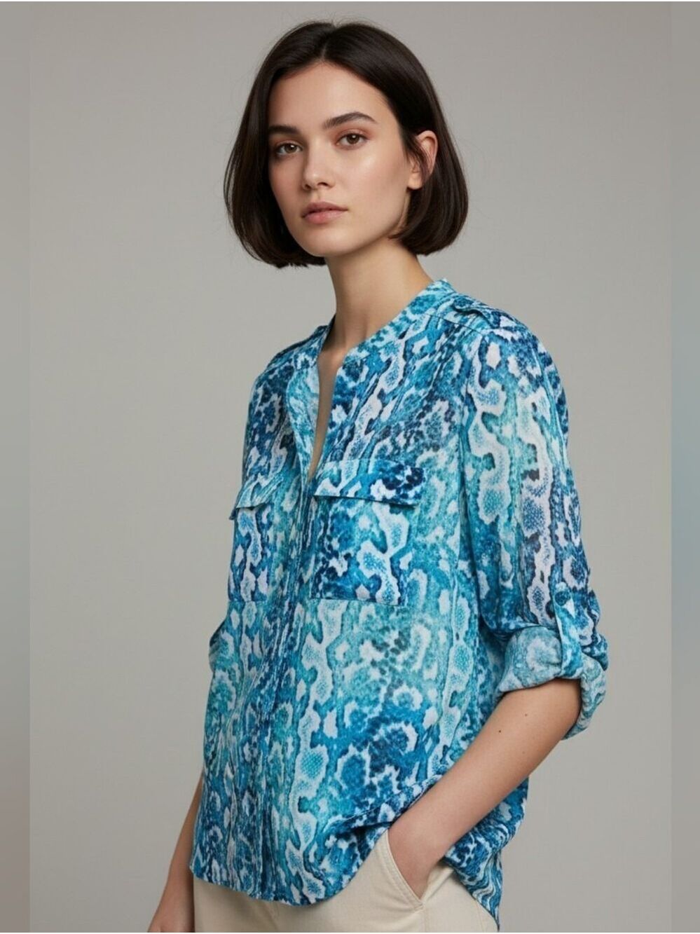 Calvin Klein Aqua Snake Print Blouse Large #BL1 - Picture 3 of 13
